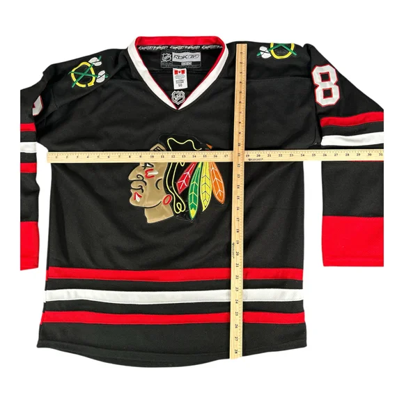 Rare Reebok CCM Patrick Kane Blackhawks Authentic Fight Strap Jersey Sz 50 - Picture 4 of 6